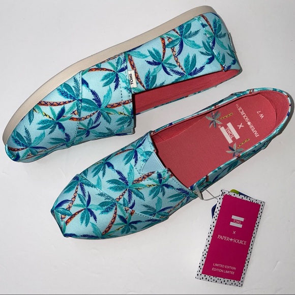 Toms Shoes Nwt Toms X Paper Source Alpargata Soft Blue Palm Trees